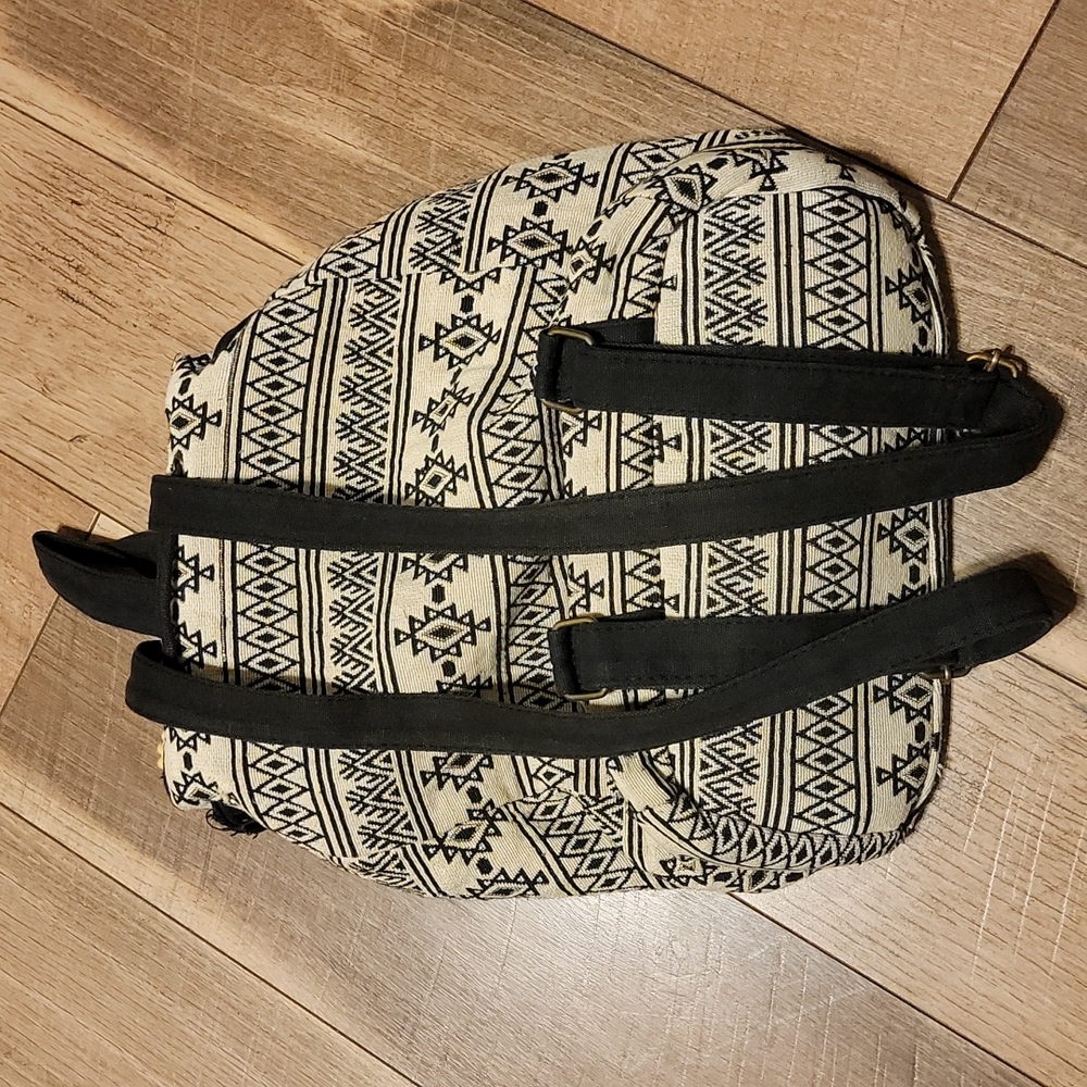 Backpack - Picture 3 of 3